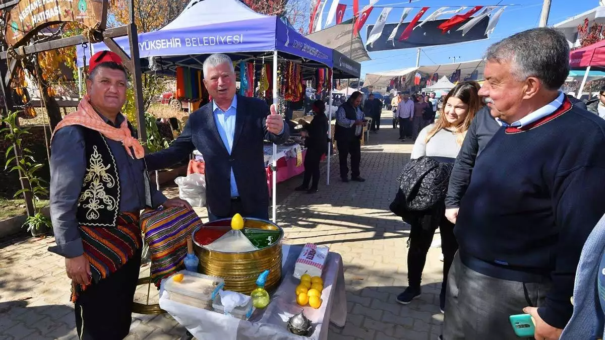 Ödemiş kestane festivali ile şenlendi