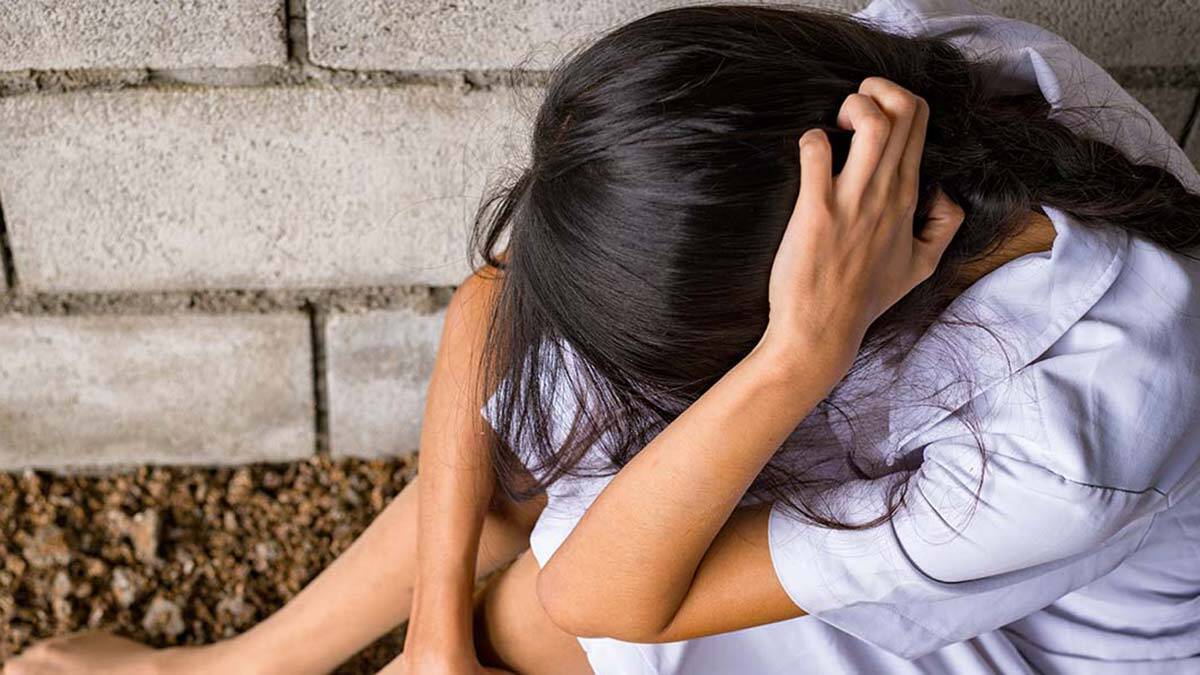 Şiddet kadınların kaderi olmasın!