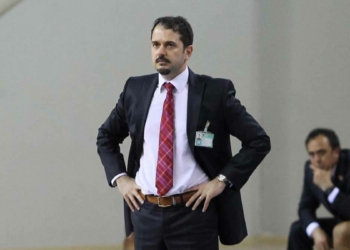 TOFAŞ Basketbol Ahmet Çakı ile anlaştı