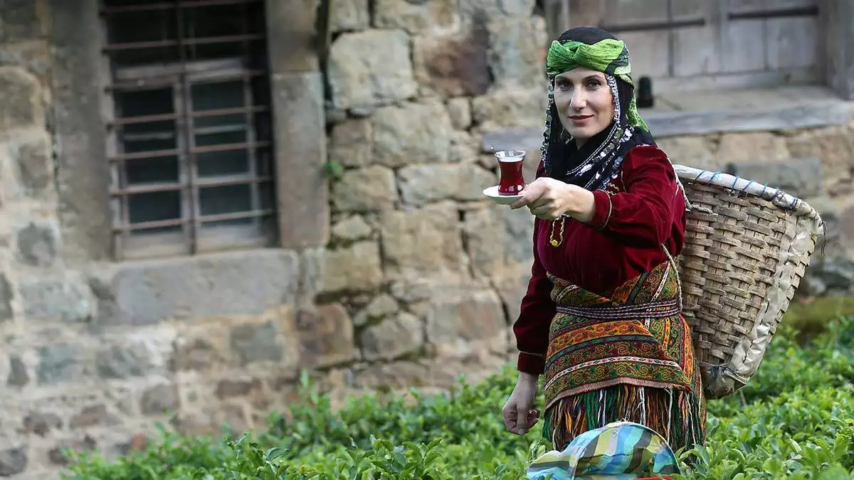 Türk çayı 3 kıtada yeni ülkelere ulaşacak