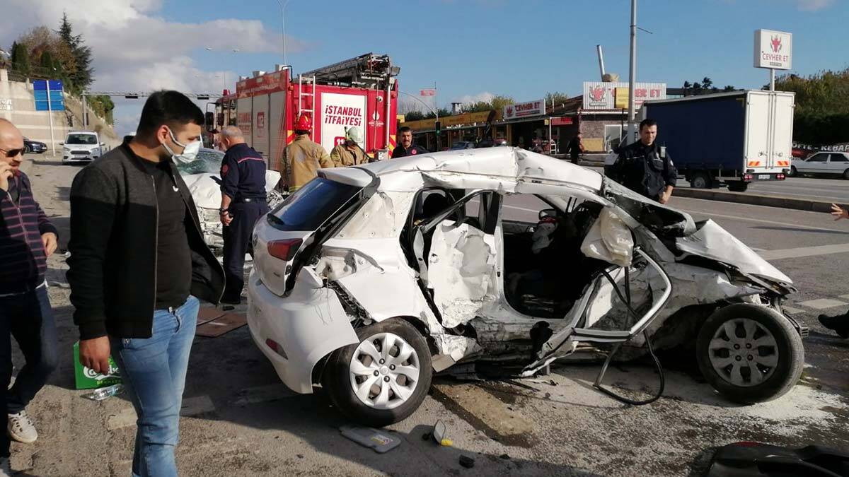 Tuzla'da kaza: 1 ölü 4 yaralı