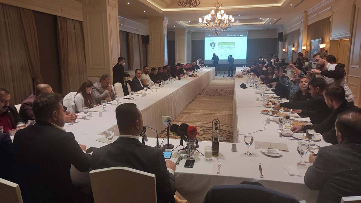 Vanspor Başkanı Seyithan İzsiz istifa etti