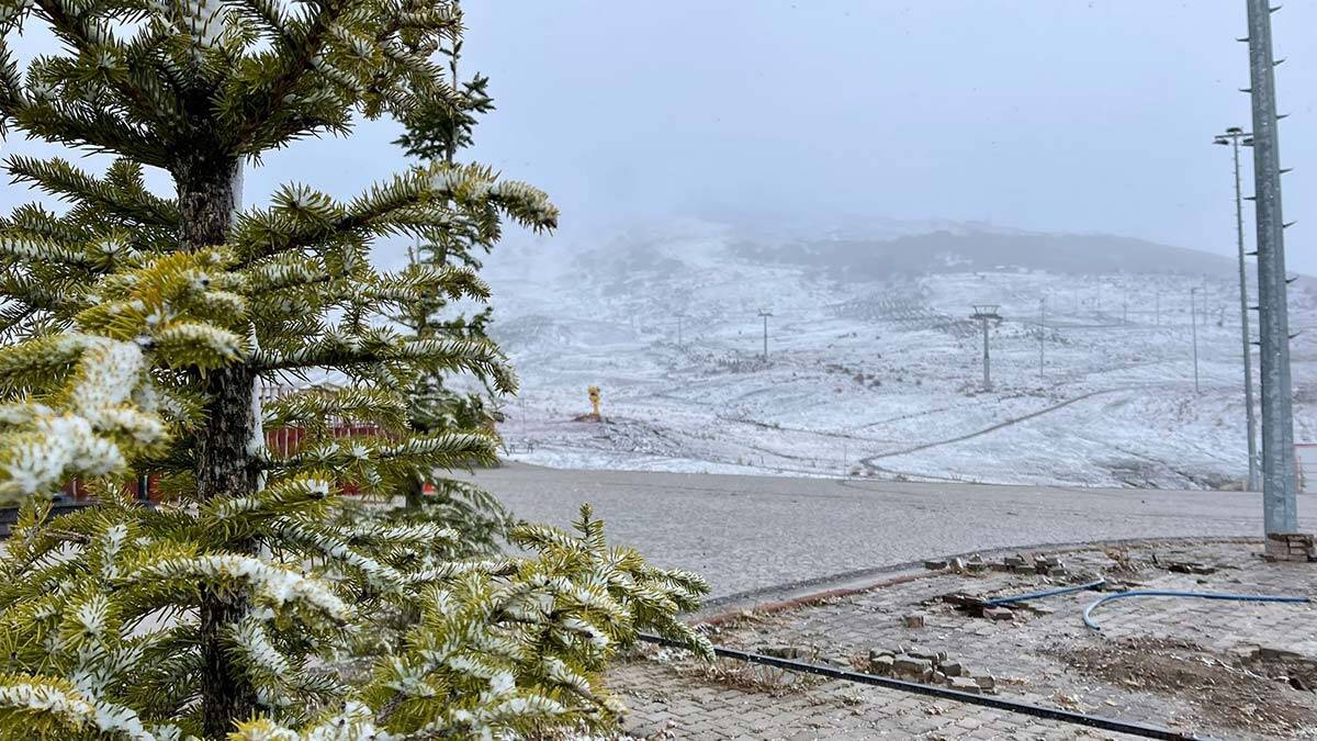 Yıldız Dağı beyaza büründü