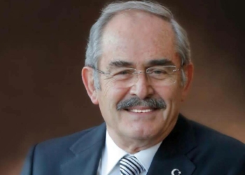 Yılmaz Büyükerşen'in 10 Kasım mesajı