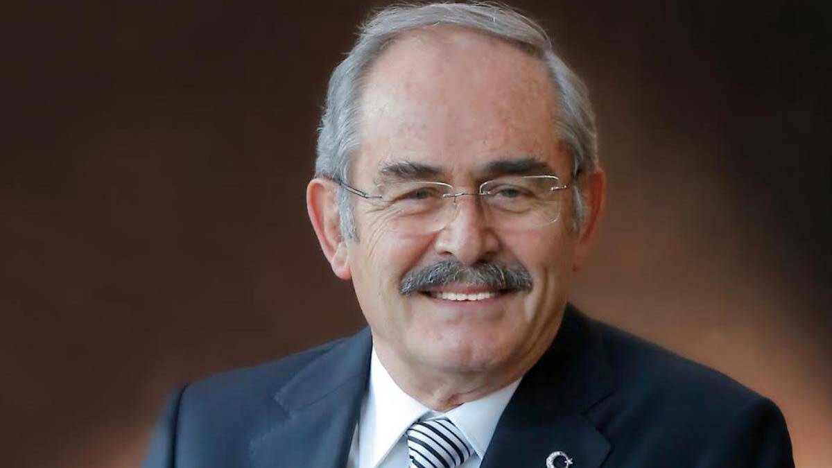 Yılmaz Büyükerşen'in 10 Kasım mesajı