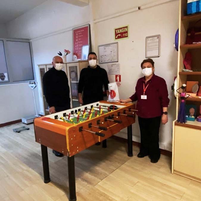 Keçiören'den, sağlık kurumlarına spor seti hediye