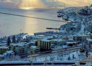Deryâ-î Marmara'da bir inci : İzmit!...