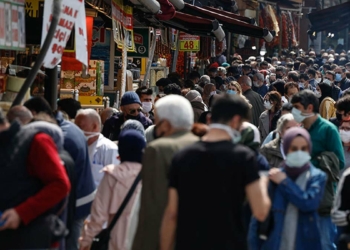 İstanbul artık insan kusuyor, araç bina kusuyor...