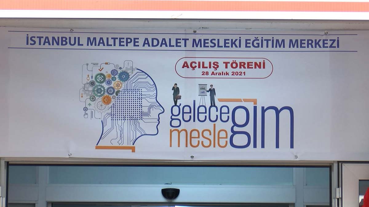Açılış kapsamında hükümlülere, Türk Dili Edebiyatı dersi verildi