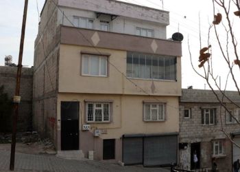 2 aylık bebeğini döven şahısın kan donduran ifadesi