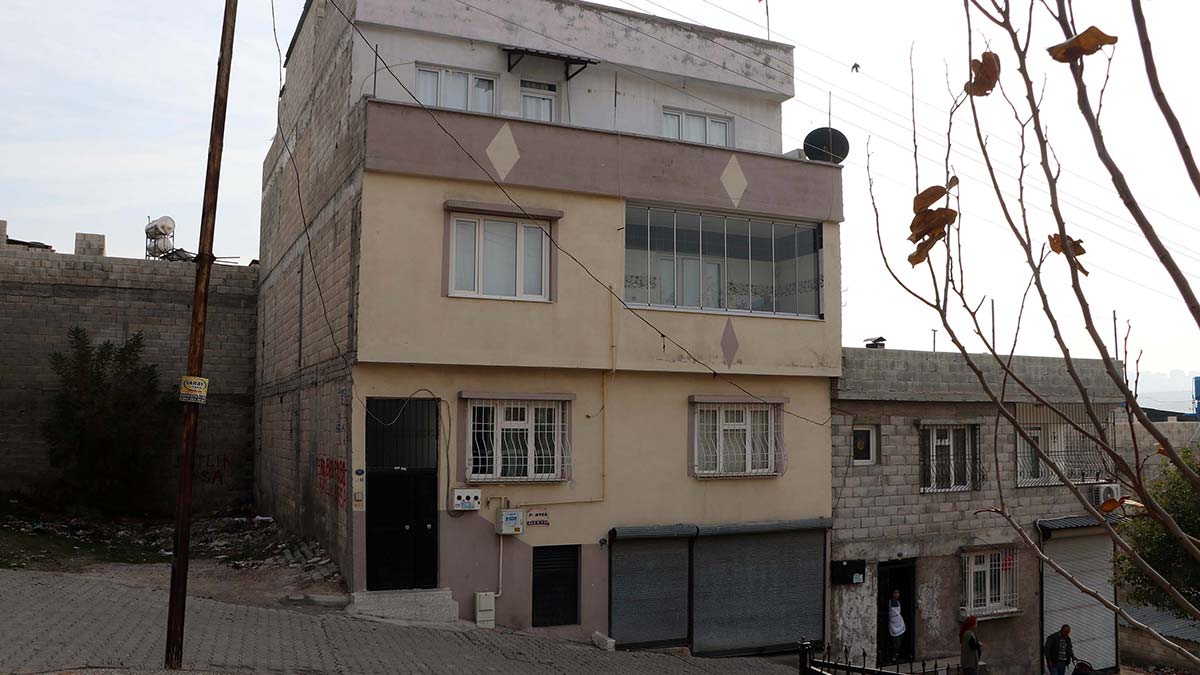 2 aylık bebeğini döven şahısın kan donduran ifadesi