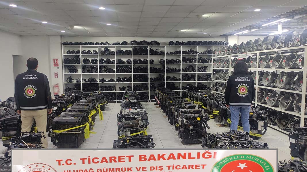 2 ilde kaçak oto yedek parça, kaçak sigara operasyonu