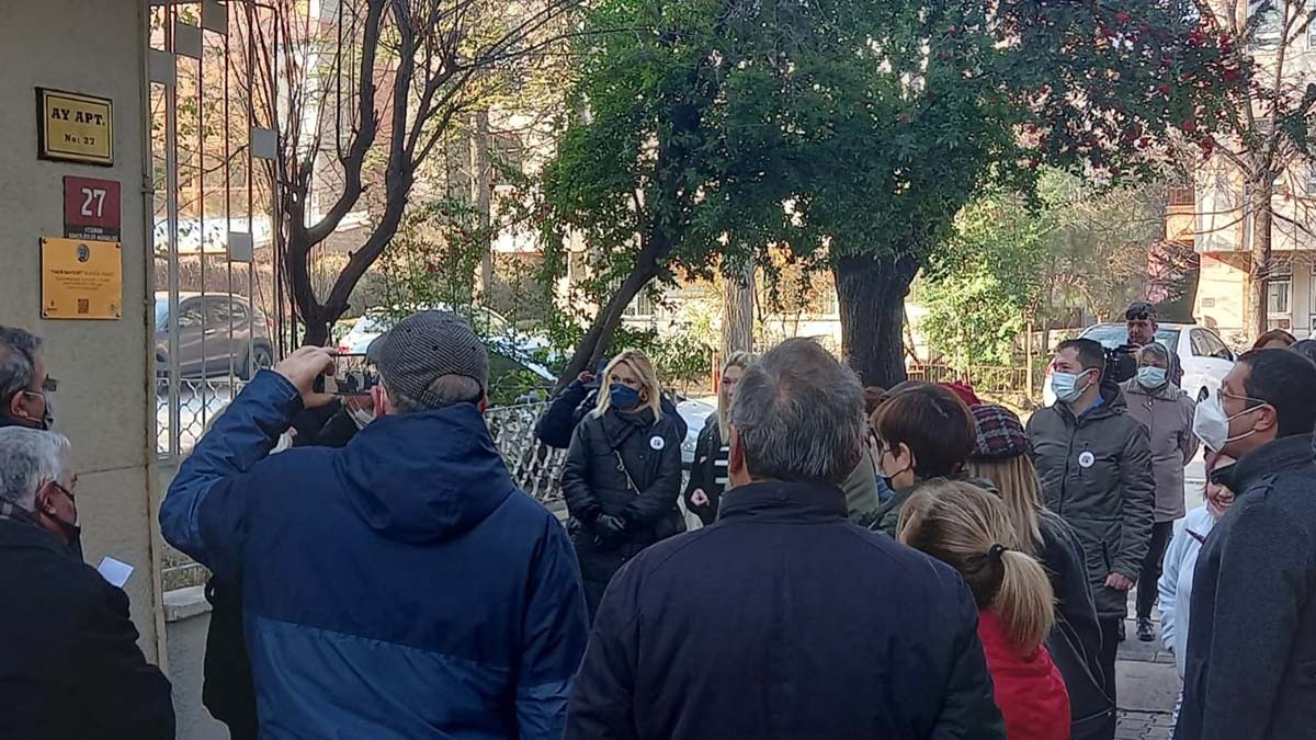 Yazar şair ve sanatçıların adları ölümsüzleşiyor