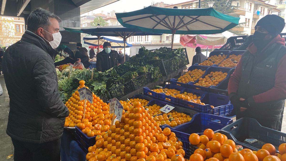 Pursaklar'da pazarcı esnafına ceza