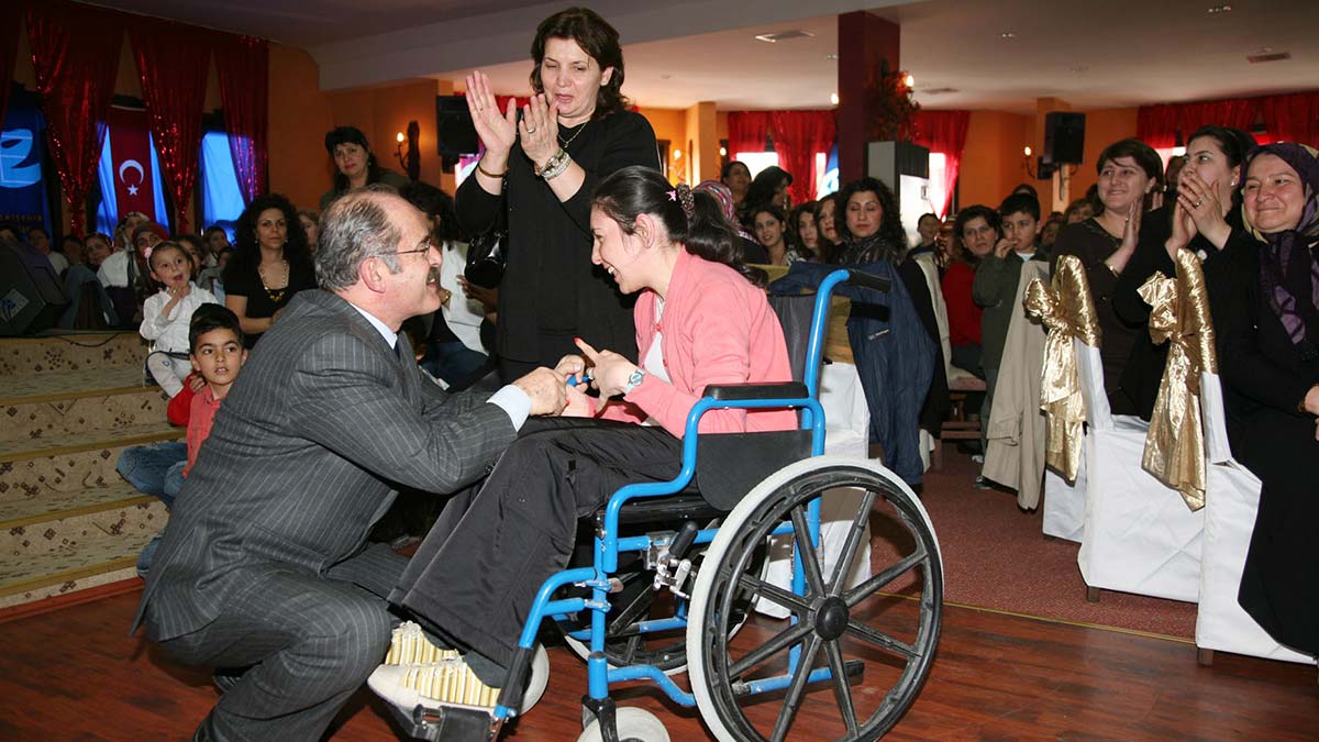 Büyükerşen'den 3 Aralık Dünya Engelliler Günü mesajı