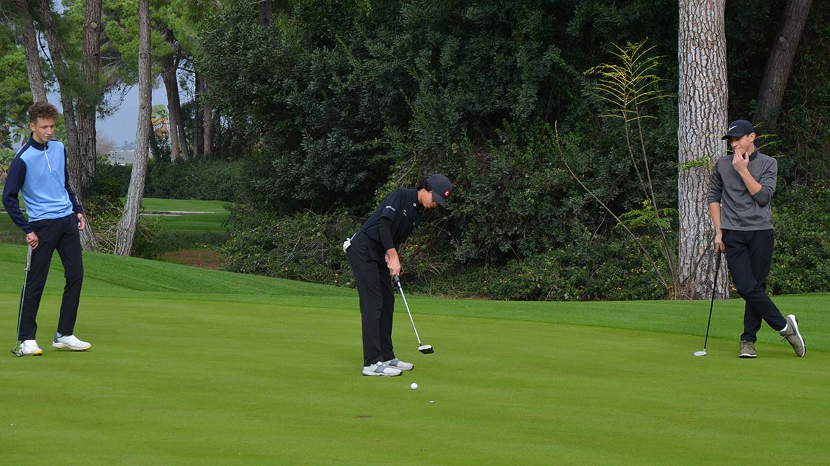 " Yaklaşık 1 ay önce Polonya Golf Federasyonu ile bir toplantı yaptık. Bizi turnuvaya davet ettiler."