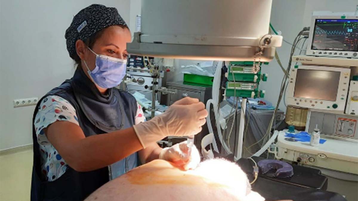 Bel ve Boyun Fıtıklarının yüzde 95’inde ameliyata gerek yok. Fıtık ağrıları ameliyatsız giderilebiliyor.