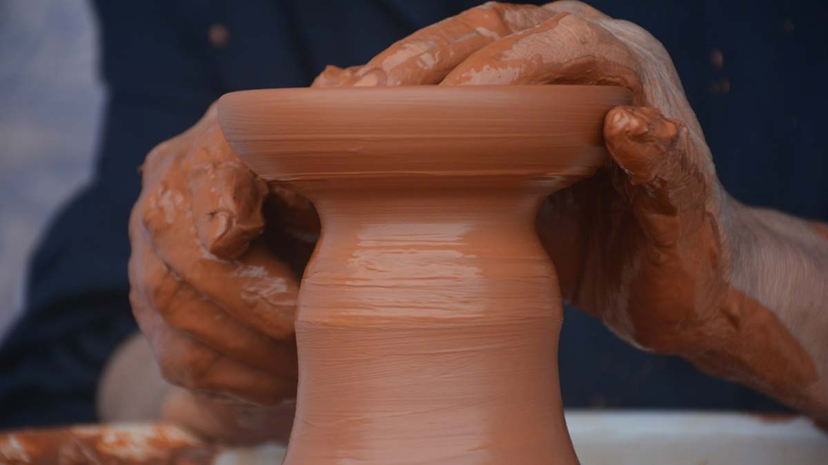 606 ustaya 'sanatçı tanıtma kartı' verildi