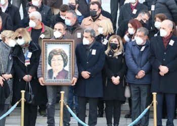 AK Parti'li Güldal Akşit son yolculuğuna uğurlanıyor