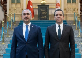 Adalet Bakanı Gül, Erinç Sağkan'ı kabul etti