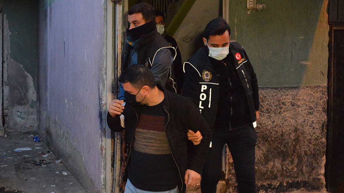 Adana'da yılbaşı öncesi torbacı operasyonu