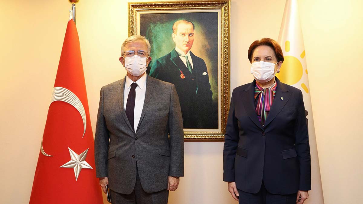 Akşener, Mansur Yavaş'ı makamında kabul etti