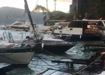 Akyaka Mahallesi'nde iskeleler parçalandı
