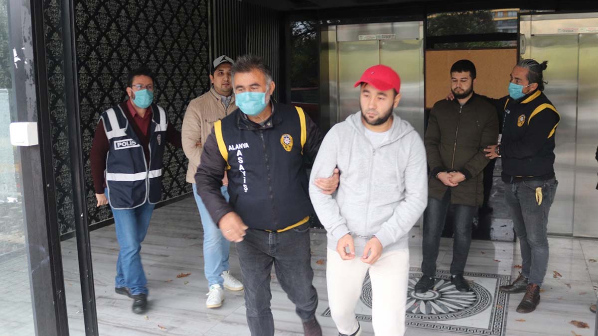 Alanya'da Çeçen çetesi çökertildi