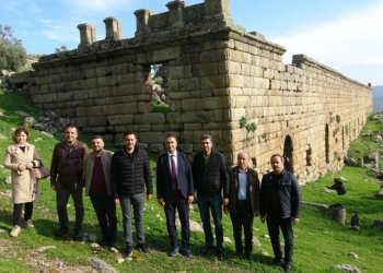 Alinda Antik Kenti'nin yakınında 7 bin yıllık mağara