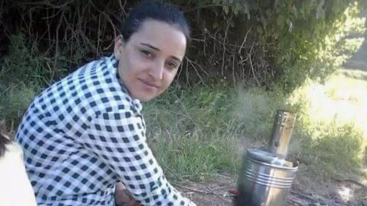 Antalya'da kadın cinayeti: demir çubukla öldürdüantalya'da kadın cinayeti: demir çubukla öldürdü