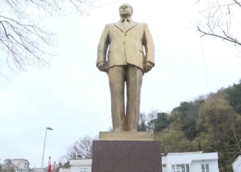 Azerbaycan'ın Milli Lideri Haydar Aliyev anıldı