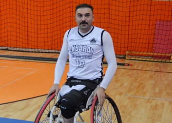 Bacağını kaybetti; basketbolla hayata tutundu