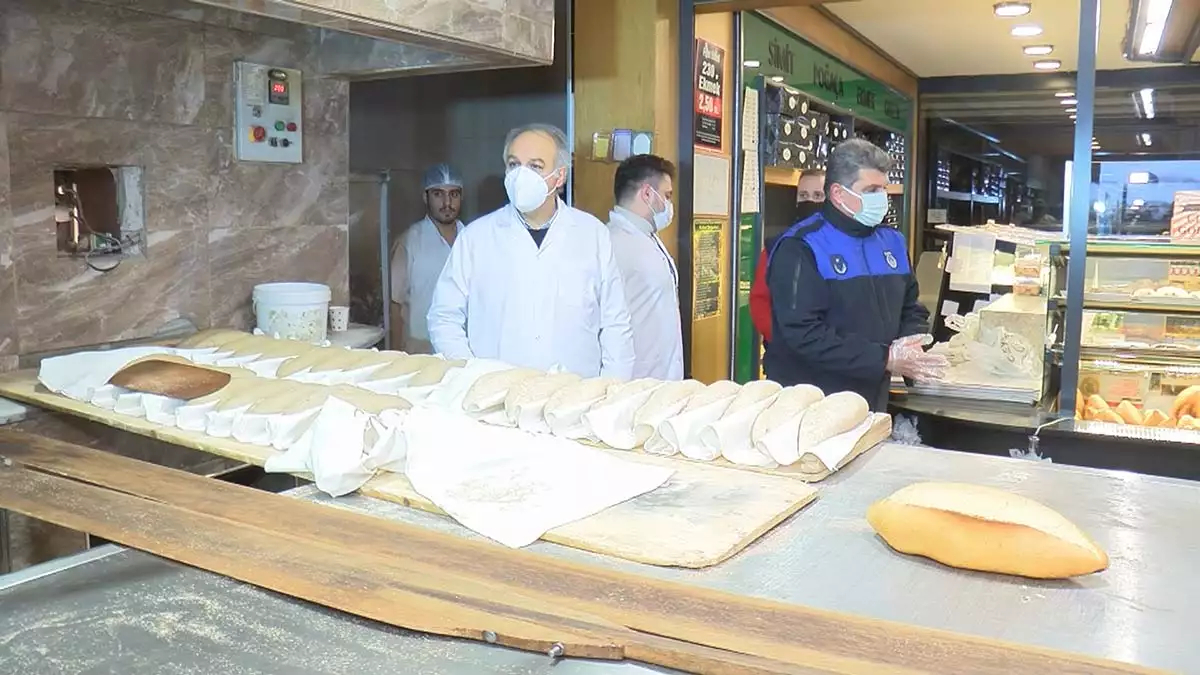 Ekmeklerin gramajını 230 gramdan daha az tutan fırınlara ekipler sanayi ve ticaret i̇l müdürlüğü'ne bildirmek üzere tespit tutanağı tuttu.