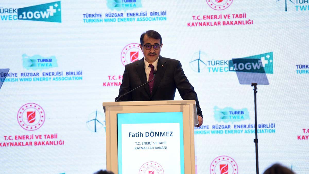 Bakan Dönmez: Rüzgar kurulu gücünde 8'inciyiz