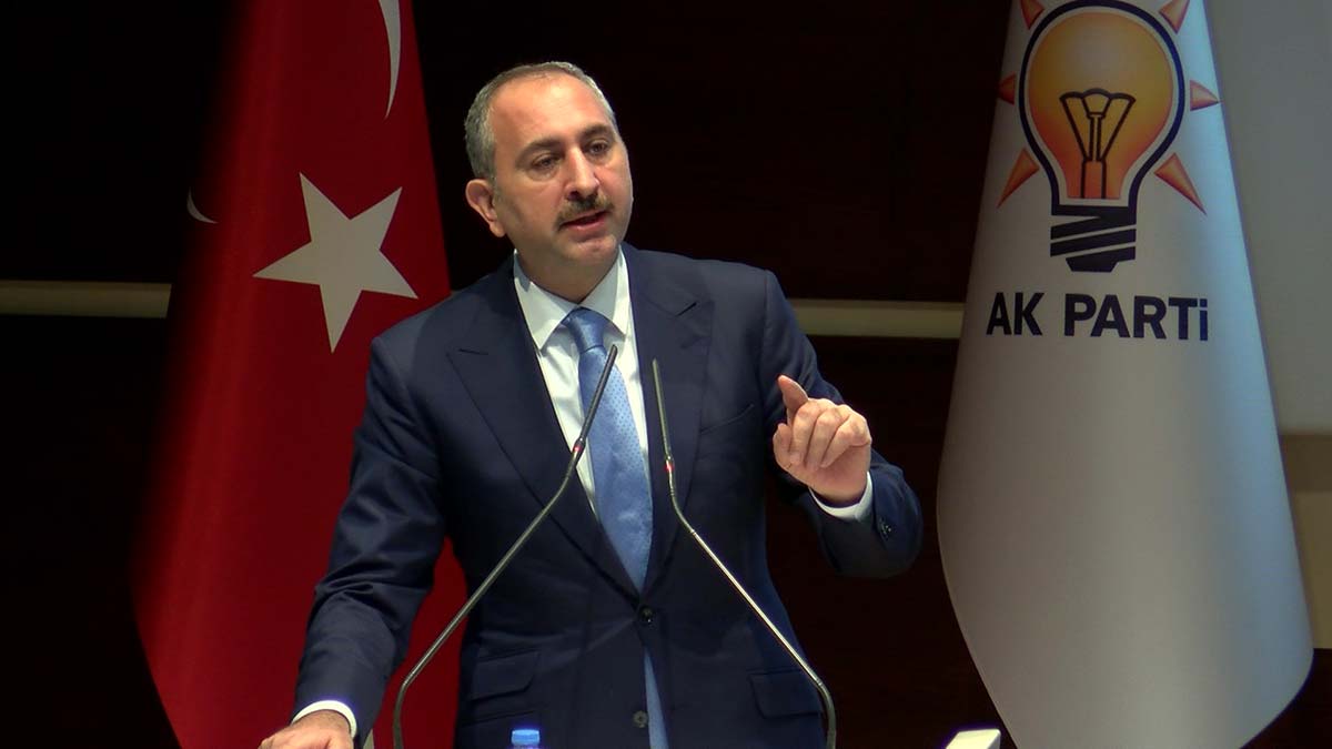 Bakan Gül: Mazlumların yanında olmaya devam edeceğiz