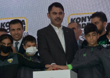 Bakan Kurum'dan yeşil tribün projesi açıklaması