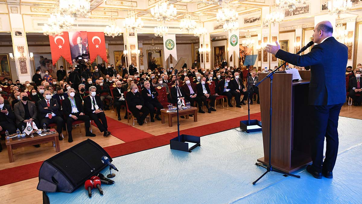 " Her zaman söyledim her zaman da söylerim. Para bizi şımartmadı, makam bizi şımartmadı."