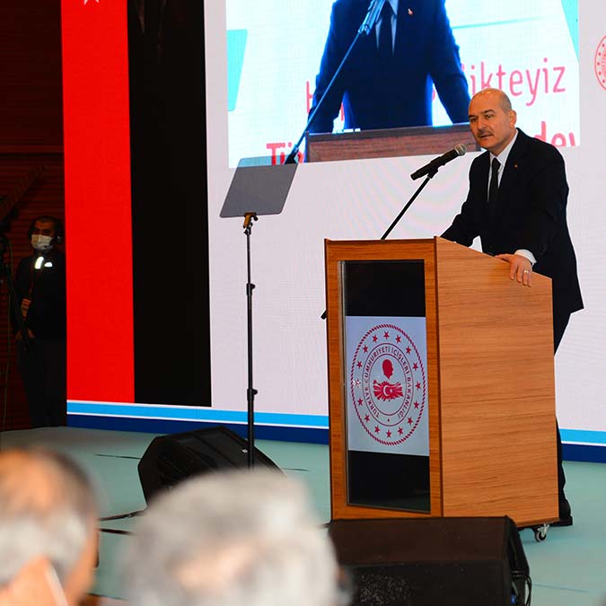 " 28 Avrupa Birliği ülkesinde yakalanan ecstasy tabletin toplamından yaklaşık 2 kat fazlasını yine bu ülkenin güvenlik birimleri yakalamaktadır. Bunu biz mi üretiyoruz? Hayır."