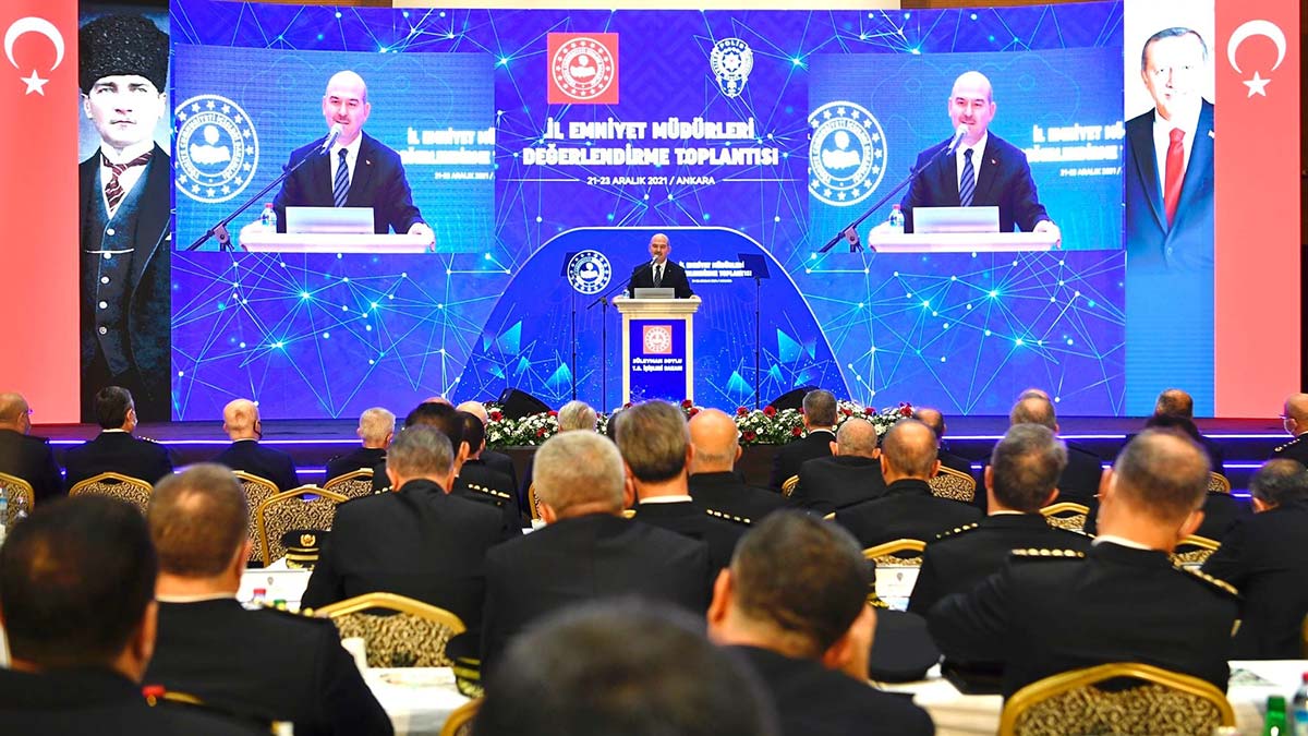 " Ben Avrupalı olsam, mensup olduğum ülkeden terör örgütlerine vermiş olduğu destek nedeniyle utanır ve hesabını sorarım"