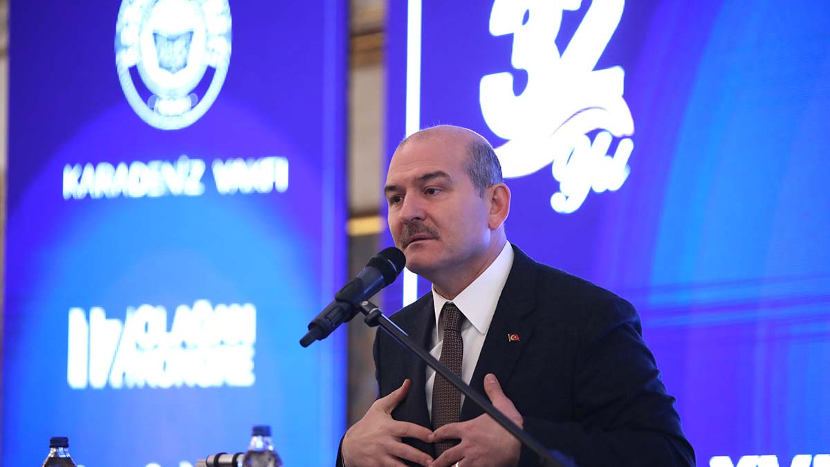 " Yine pandemi zamanında bir çok ülkeye yardımcı olduk. Kimine sağlık araçları açısından yardımcı olduk"