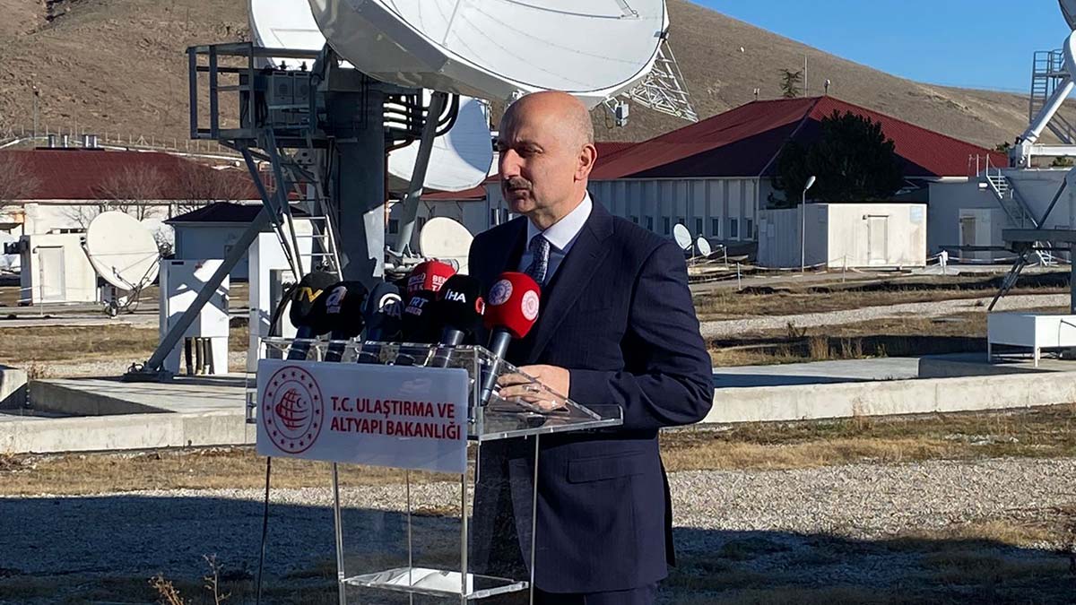 " Türksat 5B, getireceği haberleşme kapasitesindeki artışla, kamu kurumlarımız ve özel şirketlerimiz için önemli bir maliyet ve katma değer avantajı da sağlayacak"