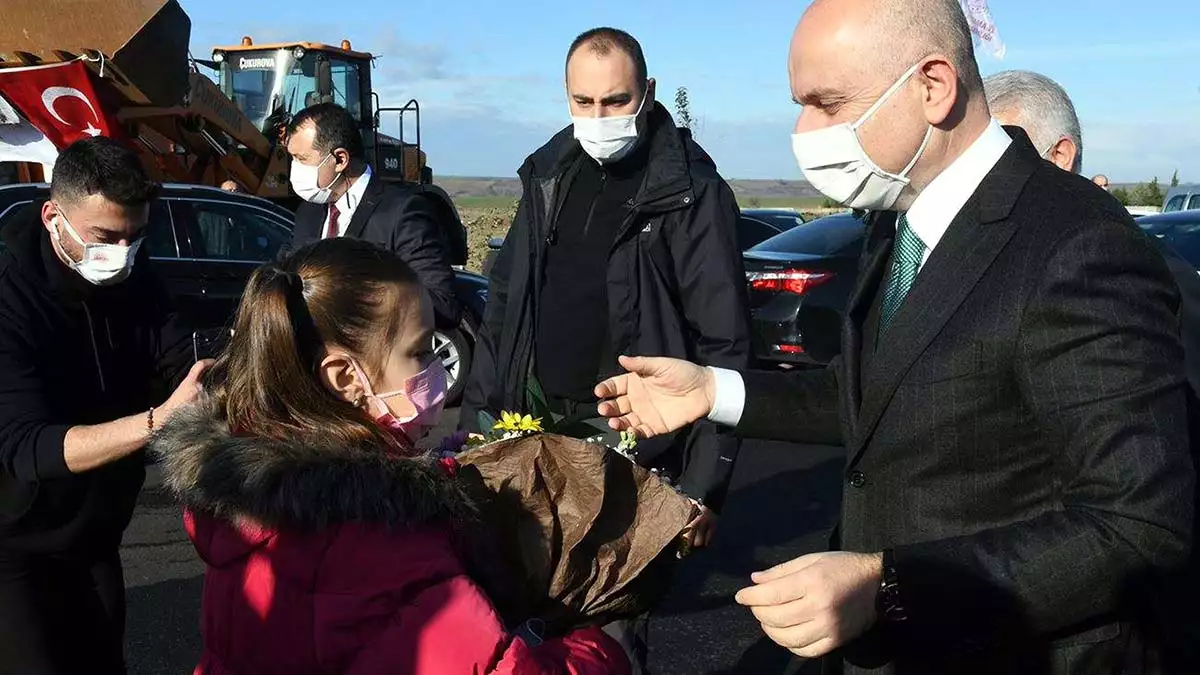 " projenin tamamı bittiğinde, tekirdağ limanı ile yöredeki sanayi bölgelerinin kapıkule'ye ulaşımı kolaylaşacak"