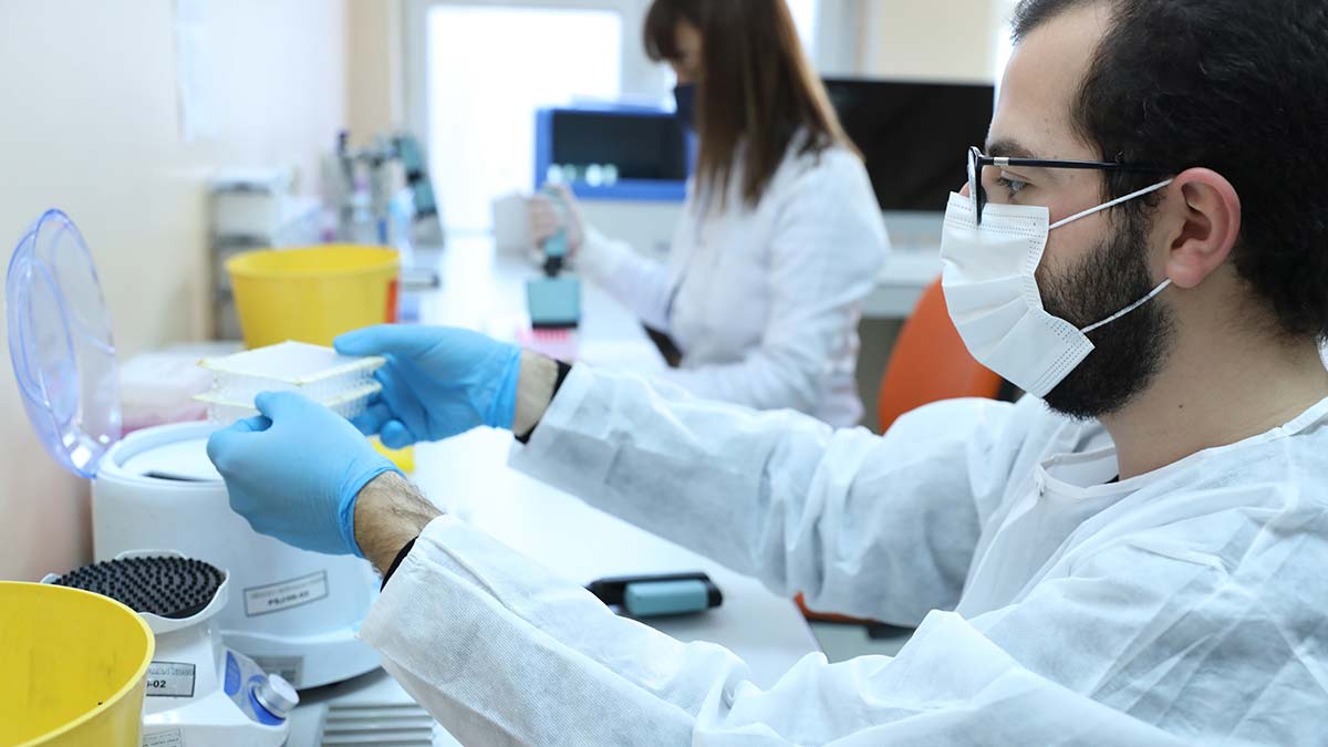 Bakanlık açıklandı: Omicron yakından takip ediliyorBakanlık açıklandı: Omicron yakından takip ediliyor