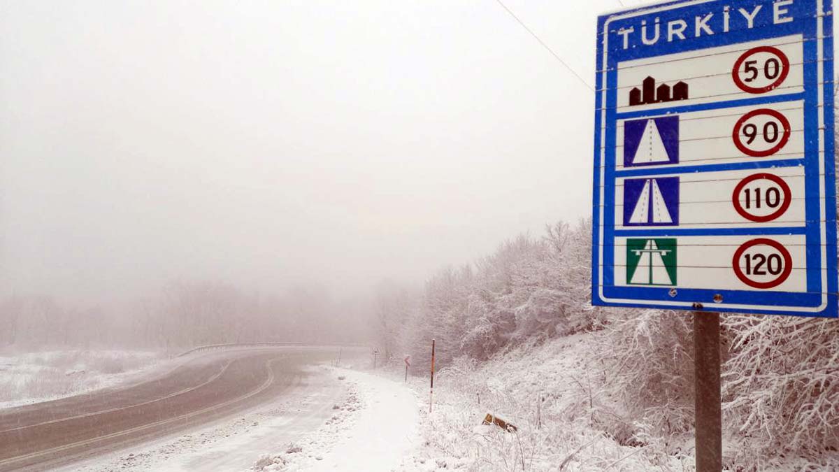 Balkanlar üzerinden gelen soğuk hava etkili oluyor
