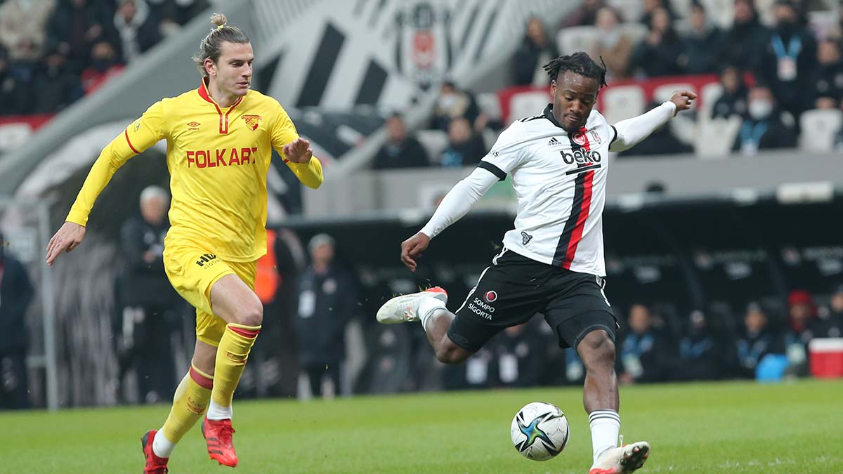  41'inci dakikada penaltı atışında Soner Aydoğdu'nun vuruşunda Ersin Destanoğlu gole izin vermedi.
