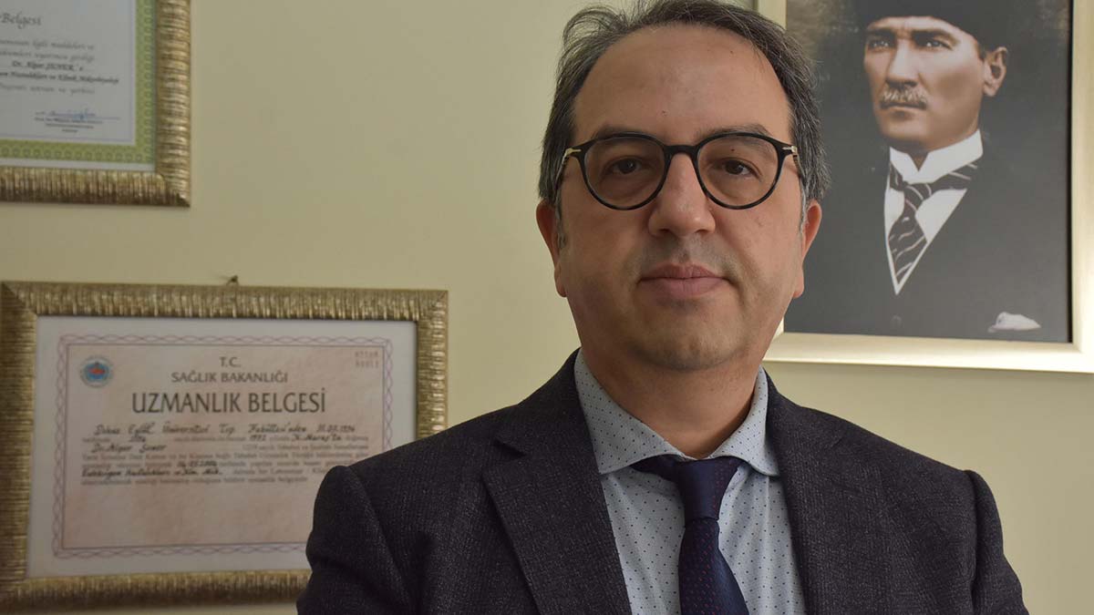 "Delta ve Alfa varyantında da tüm önlemler alınsa da Türkiye'de çıktı"