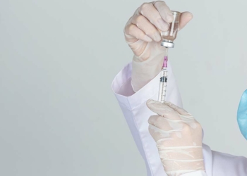 BioNTech, çocuklarda üçüncü dozu test ediyor
