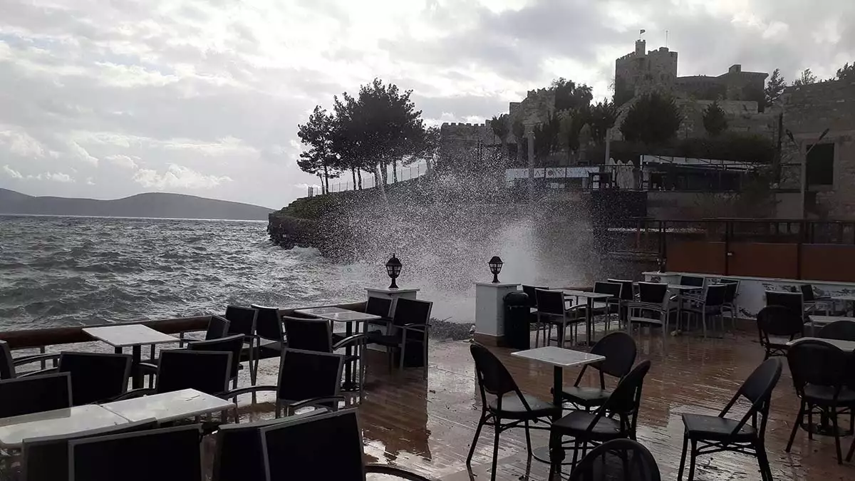 Bodrumda firtina nedeniyle feribot seferleri iptal - yerel haberler - haberton