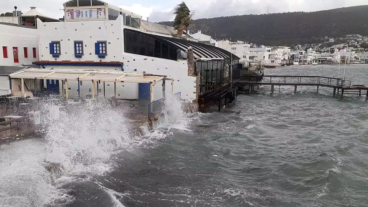 Bodrumda firtina nedeniyle feribot seferleri iptal 2 - yerel haberler - haberton