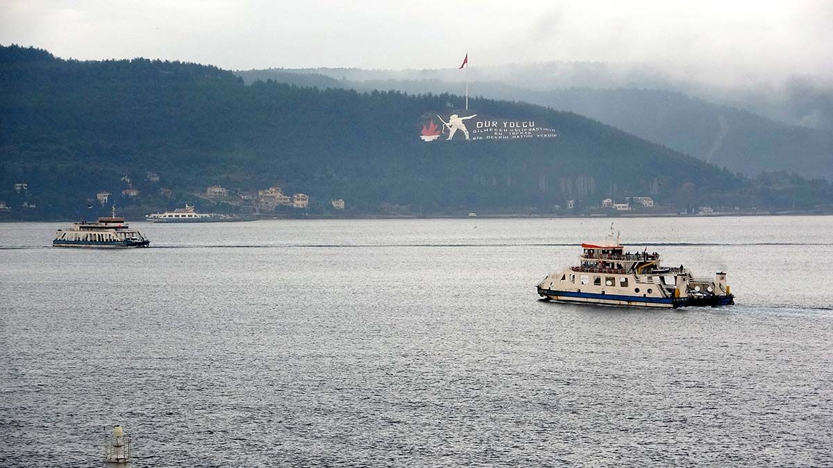 Bozcaada'ya bazı feribot seferleri iptal